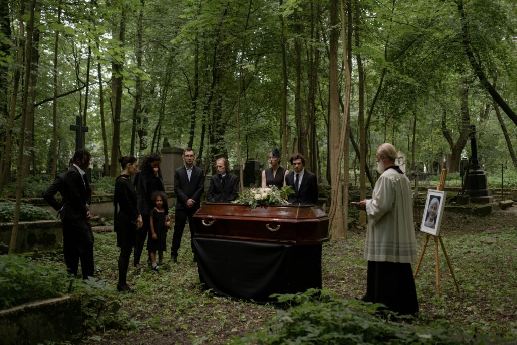 Bestattung (Funeral Services ) 1 pexels cottonbro 10485414